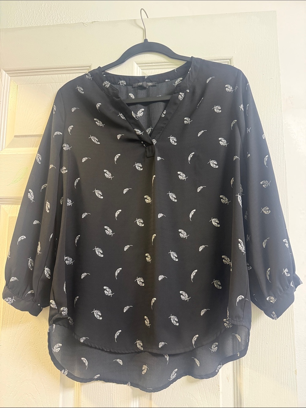 Women's Black Feather-Print Split-Neck Blouse